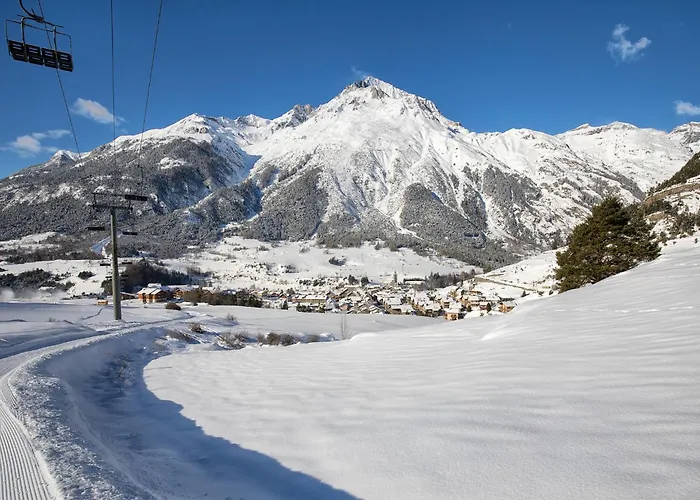 In With Mountain Views *
