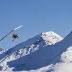 In With Mountain Views *